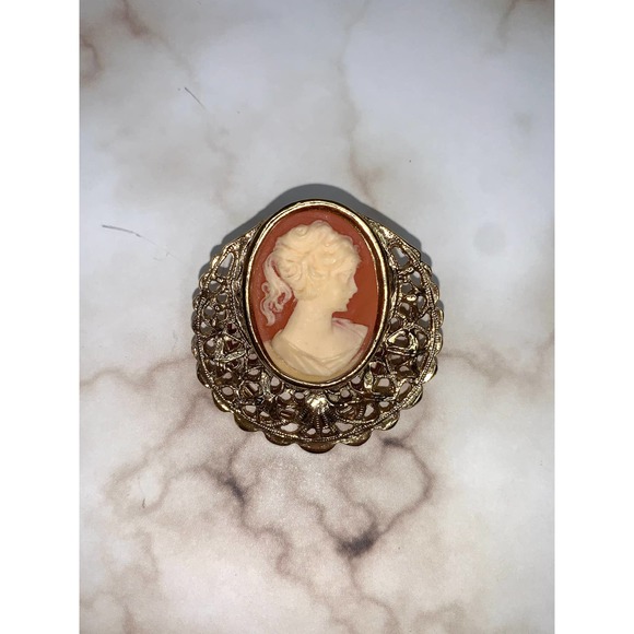 17 Vintage Cameo Gold Broach | Cameo Brooch | Vintage Steampunk Jewelry - Picture 6 of 6